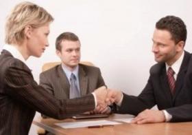 Vyjednávání v mezinárodním kontextu: Od uzavírání smluv po řešení sporů Vyjednávání v mezinárodním kontextu: Od uzavírání smluv po řešení sporů